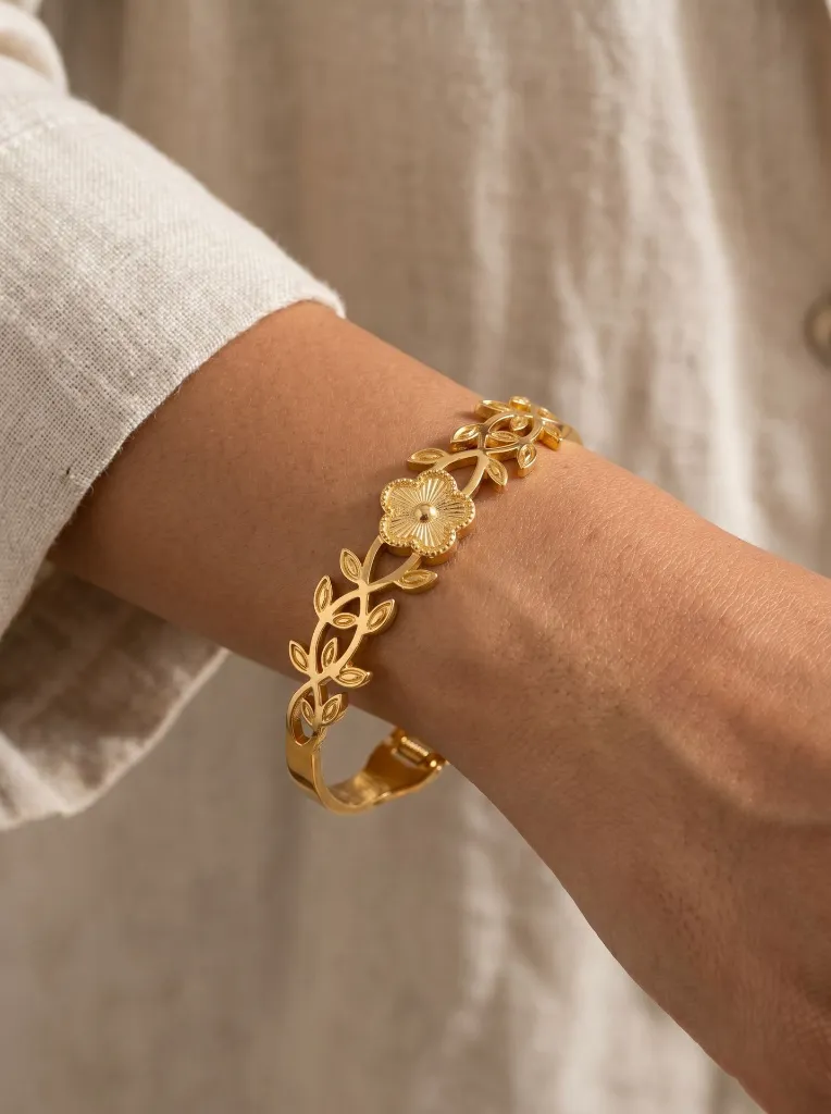 Close-up_of_a_woman's_wrist_202606061525.webp