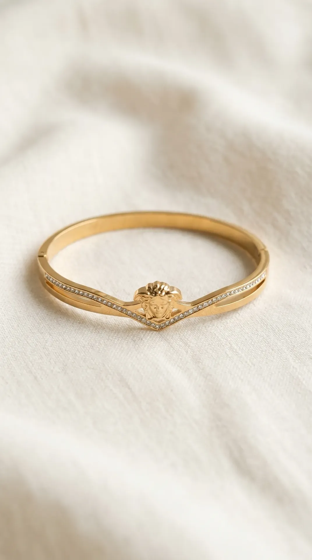 Elara Leaf Bracelet