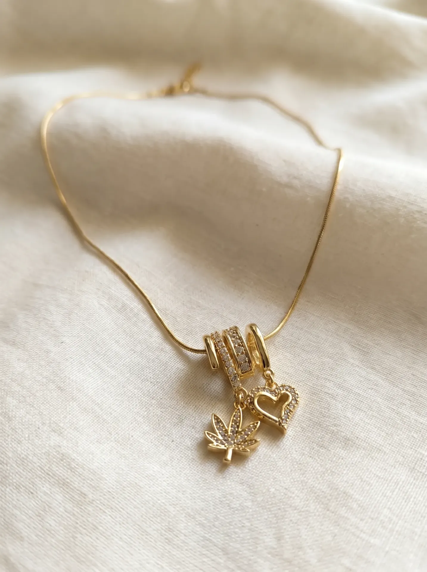 Petal & Pulse Necklace