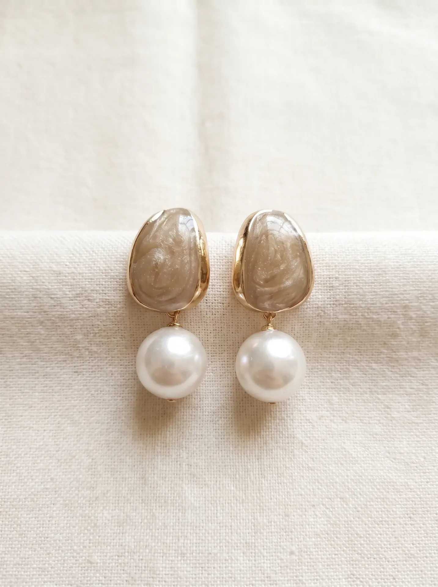 Oyster Pearl Earrings