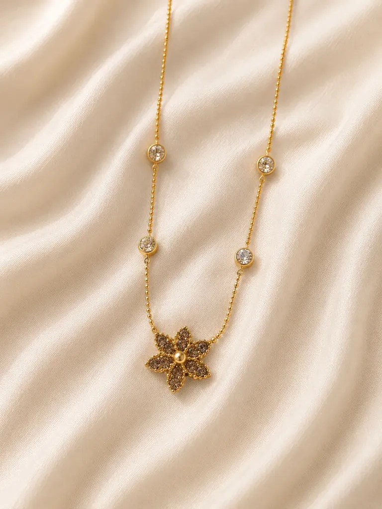 Tuffle Bloom Necklace