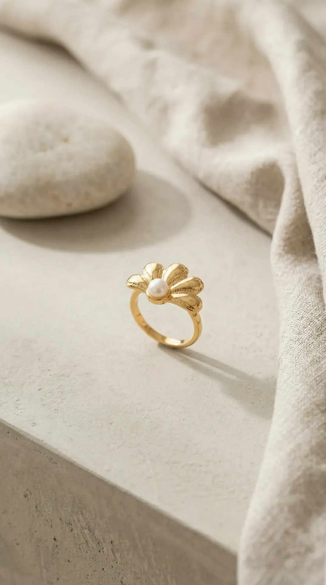 Pearl Petal Ring